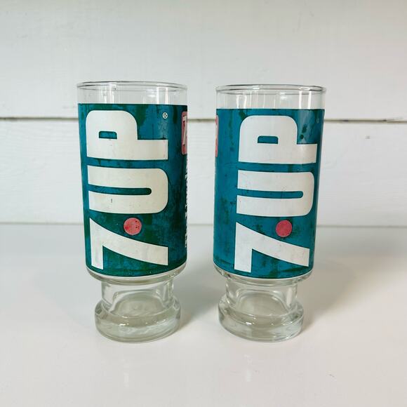 Vintage 7-Up Soda The Uncola Drinking Glasses Tumblers Soda Kitchen Glasses Home - Picture 1 of 5